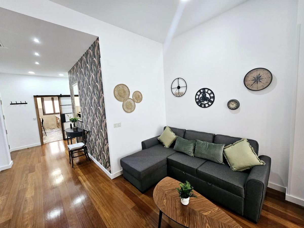 Charlot Center Apartment II Alicante Bagian luar foto